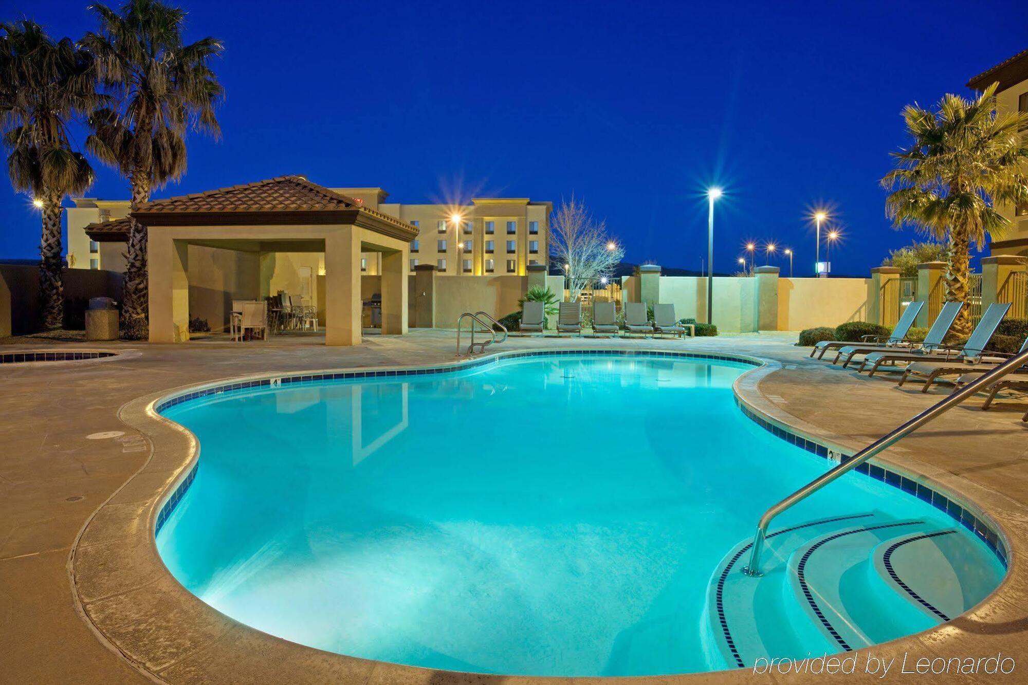 Holiday Inn Express Hotel & Suites Barstow By Ihg Ngoại thất bức ảnh